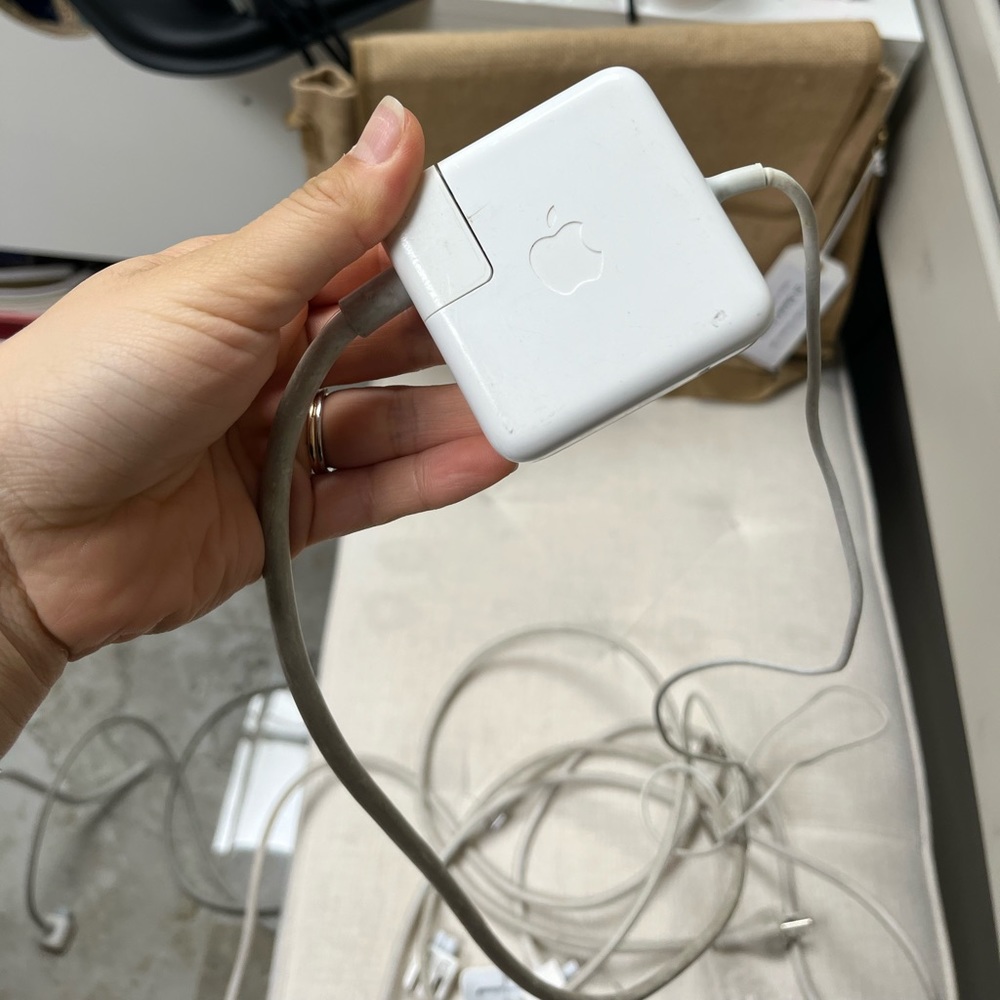 Mac book air/pro chargers and converters
